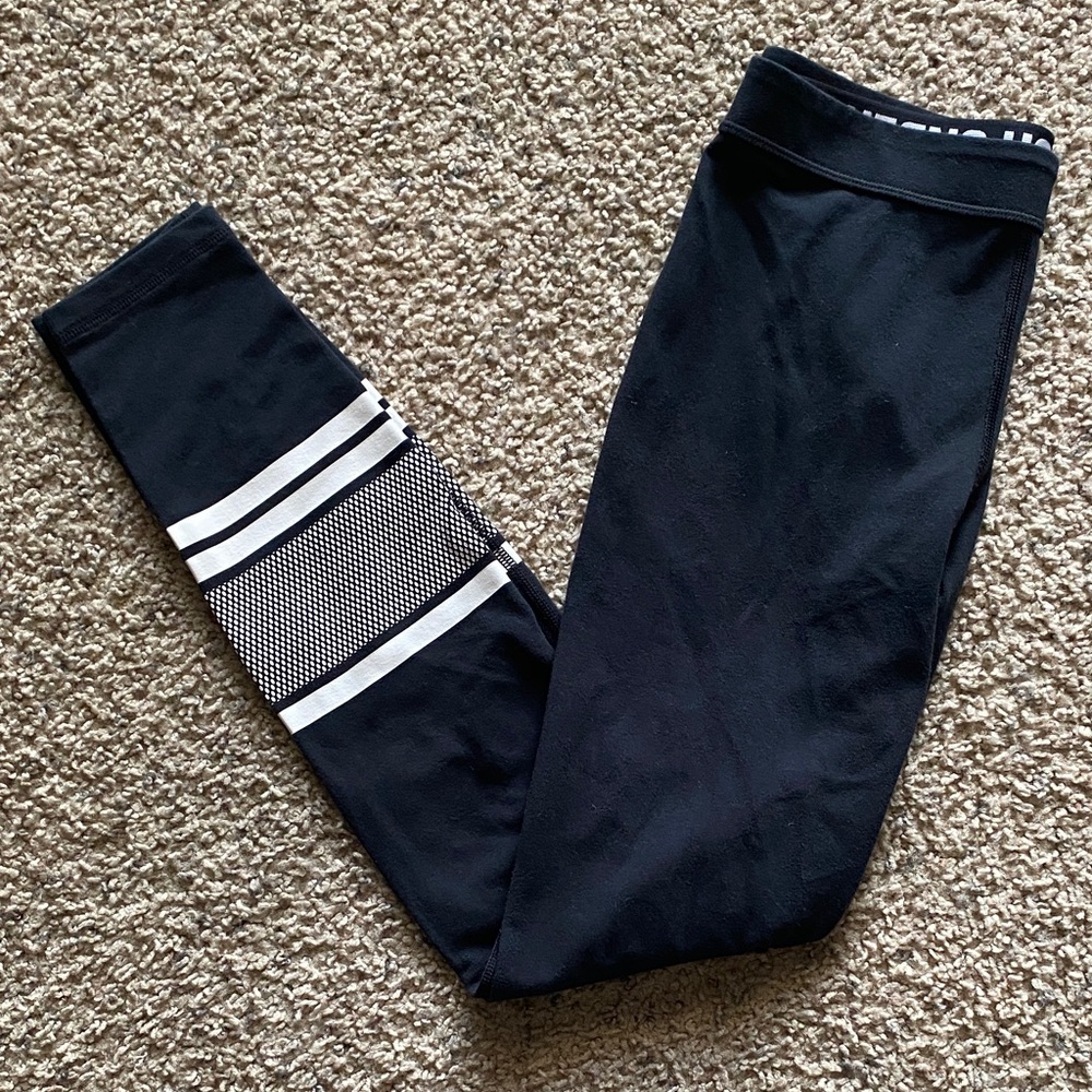 Under Armour Black and White Womens Leggings